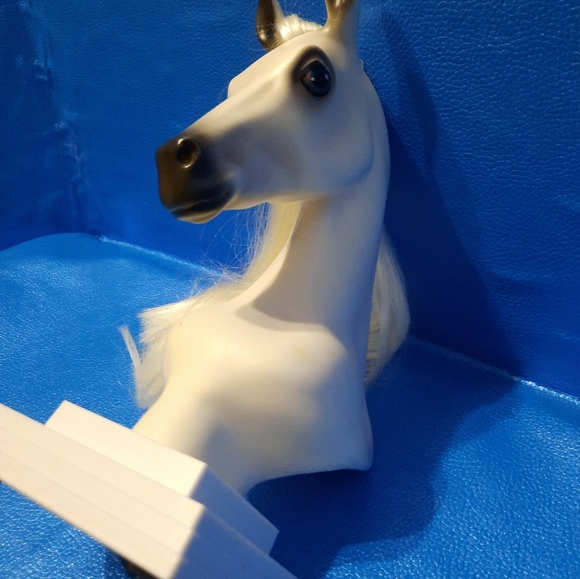 Breyer Mane Beauty White Stallion Bust Breyer Reeves Int Styling Head Bookend? - Picture 10 of 10